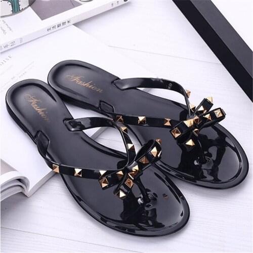 Womens shoes 2021 new bowknot willow nails flip flops summer cross-border explosion-proof non-slip crystal sandals and slippers
