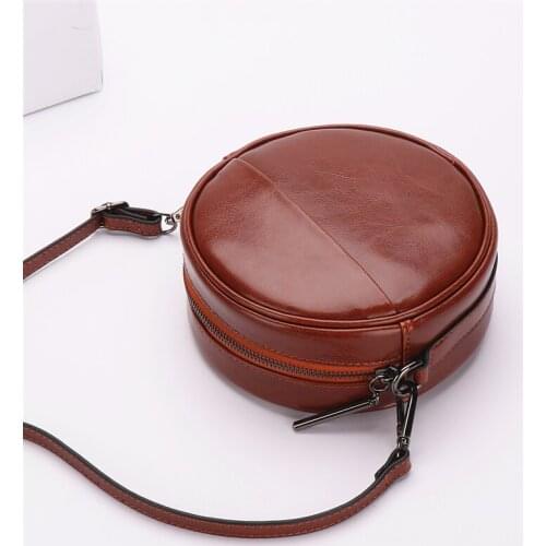 Leather small bag female 2019 new fashion wild small round bag retro single shoulder slung soft leather handbag small bag