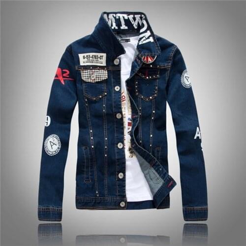Mens Jean Jacket Patch English Flag Print New Design Rivet Slim Casual Dark Blue Washed Motorcycle Cowboy Denim Coat Outerwear