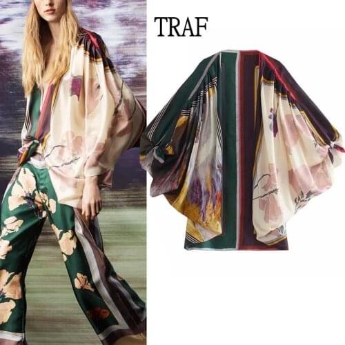 TRAF Za Top Women Kimono Cardigan 2021 Vintage Print Satin Loose Long Sleeve Shirt Woman Clothing Beach Top Asymmetrical Hem Top