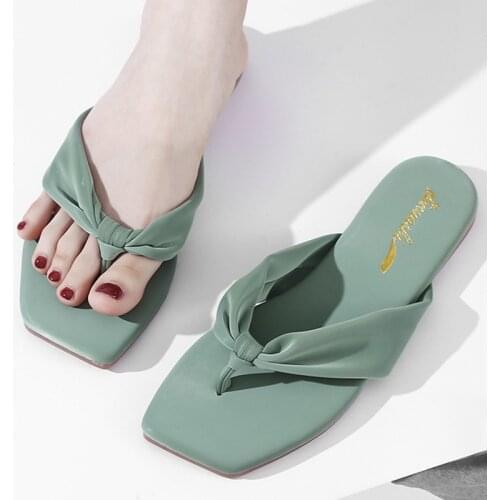 2021 summer elegant leather slippers ladies flat shoes ladies pink flip flops comfortable woven outdoor slippers women sandals