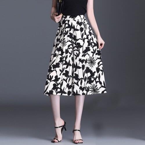 20460 [room 2, row 7, No. 2 middle] Long Floral Skirt 36 in the non real shot online red picture