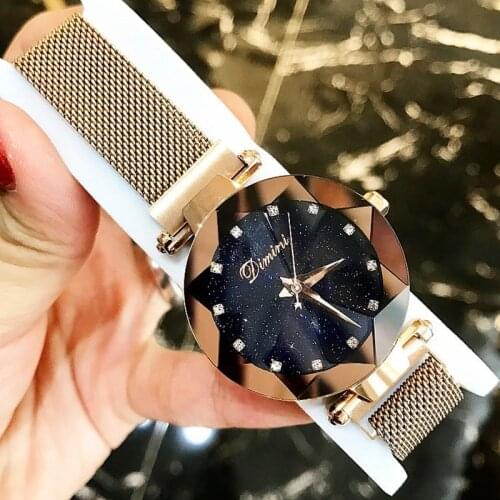 Top Brand Women Watch Fashion Women Creative Luxury Starry Quartz Watches Simple Magnet Stone Strap Clock horloges vrouwen
