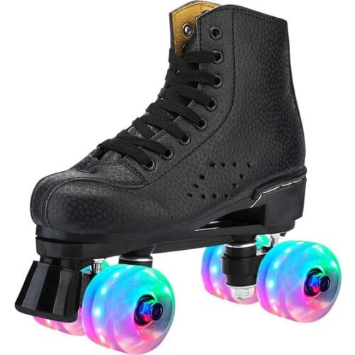 Unisex Roller Skates 4 Wheels Roller Skates With Light Up Wheels PU Leather Quad Roller Skates Skating Sliding Sneakers Beginner