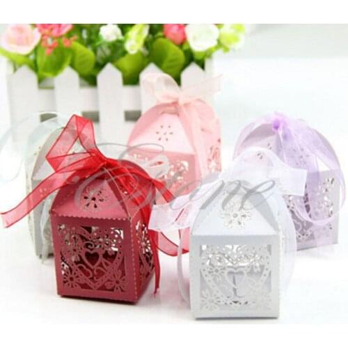 50pcs/pack Love Heart Laser Cut Gift Candy Boxes Wedding Party Favor With Ribbon
