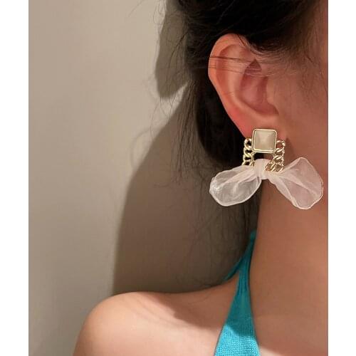 Korean Fashion 2021 New Arrival Exquisite Opal Stone Stud Earring for Women Vintage Geometric Lace Bowknot Earring Party Jewelry