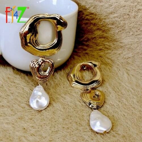 F.J4Z New Trendy Irregular Earrings for Women Hyperbole Big Alloy Geo Simulated Pearl Statement Earring Lady Anniversary Gifts