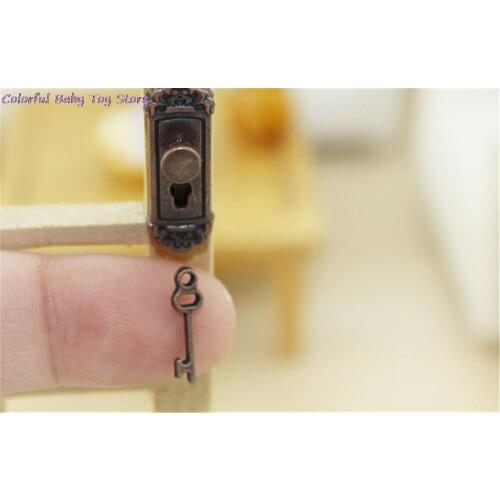 2017 Dollhouse Miniature Brass Knobs Plate With Keyhole Keys Set Door Accessory Door Lock With Keys Toy