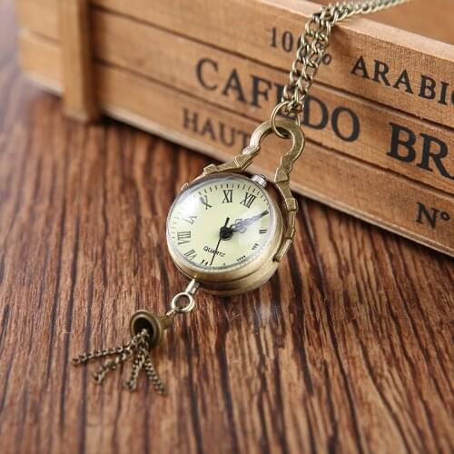 Vintage Ball Pocket Watch Glass Retro Glass Ball Roman Watches Numbers Pocket Pendant Necklace Chain Watch For Birthday Gifts