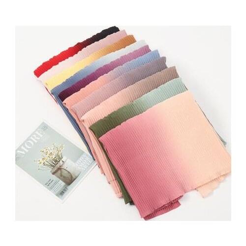 2021 New Arrival Color Matching Wrinkled Long Chiffon Headscarf Gradient Color Sunscreen Scarf Muslim Pleated Hijab Wraps