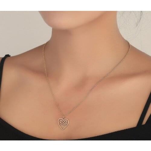 Vintage Chinese Knot Heart Necklaces Hollowout Heart Pendant Choker Love Charm Elegant Girlfriends Jewelry Gift