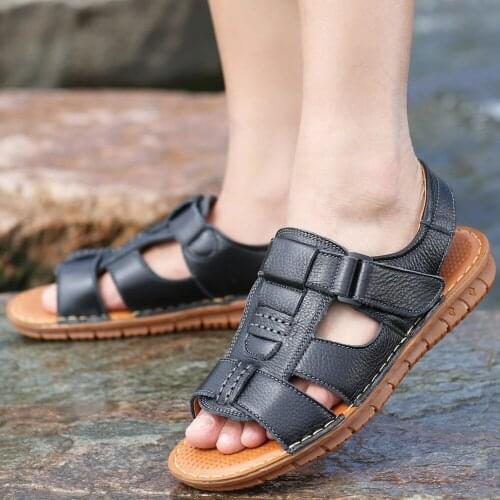 2021 New Sandals Mens Genuine Leather Summer Driving Soft-Soled Non-Slip outdoor Sandals Cowhide Leisur men beach shoes