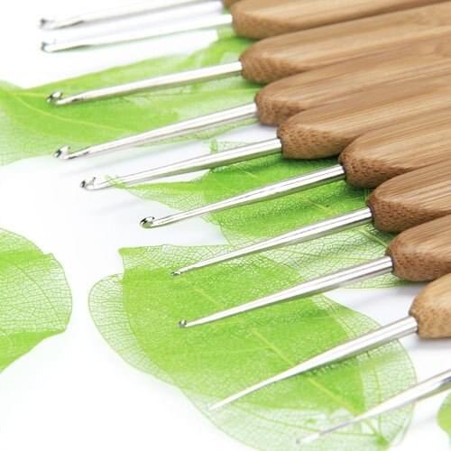 Hot Lot of 10pcs Metal Hooks with Bamboo Handles Ultra Smooth knitting needles Craft 0.5 to 2.75 mm