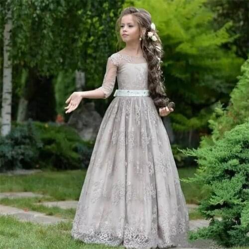 Vintage Lace Flower Girl Dress Long Sleeve For Country Garden Weddings With Beading Sash Girls Photography Pageant Gowns
