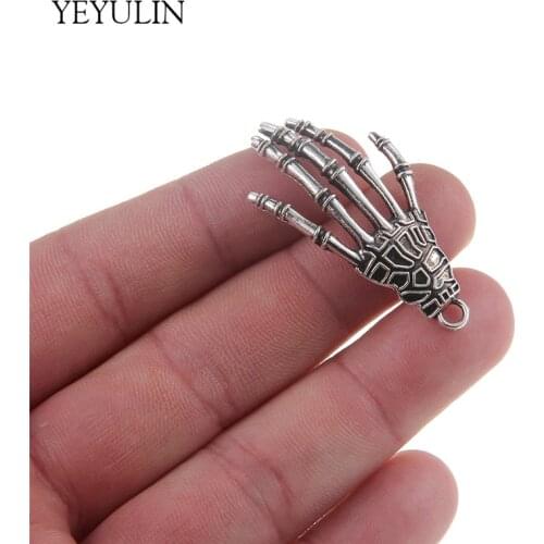 10pcs Trendy Punk Style Ghost Hand Claws Pendant Charms For Woman Man Halloween Anime Necklaces & Pendant Jewelry