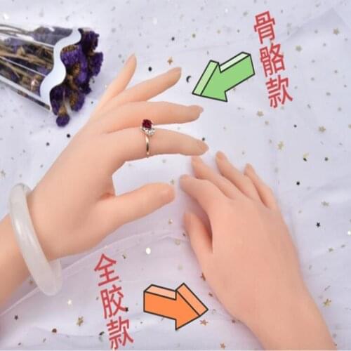 High Quality 26Cm real female hand mannequin body bone nail Manicure props jewelry model art Halloween man finger 1 pair D118
