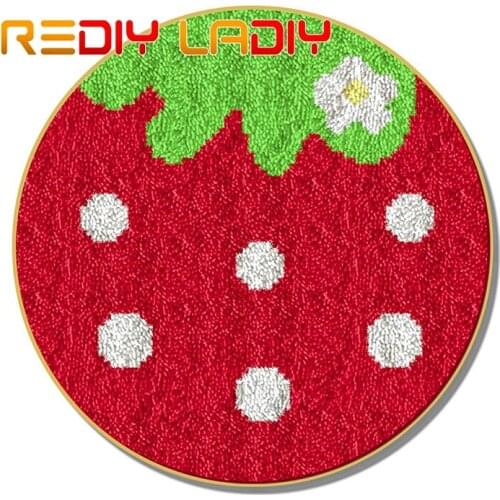 Latch Hook Rug Strawberry Crocheting Carpet Rug Acrylic Yarn Pre-Printed Canvas Cushion Mat Crochet Tapestry Latched Hook Kits