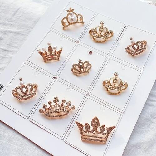 Fashion Crystal Brooch Luxury Retro Crown Badges for Women Rhinestone Pin Brooches Girl Wedding Corsage Clothing Dress Decor 1PC