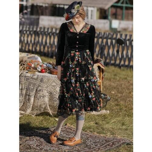 New Autumn Winter Dress Women Vintage Elegant Slim Sexy V-Neck Luxury Embroidery Midi Dress Casual Black Velvet Long Cake Dress