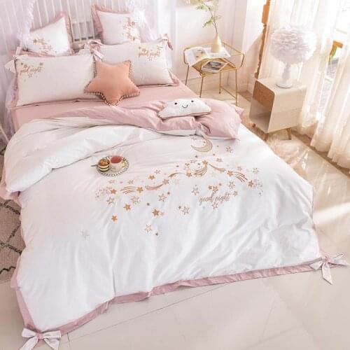 J1 White Pink Luxury Princess Style Stars Moon Embroidery Girl Bedding Set Bowknot Duvet Cover Bed sheet Bed Linen Pillowcases