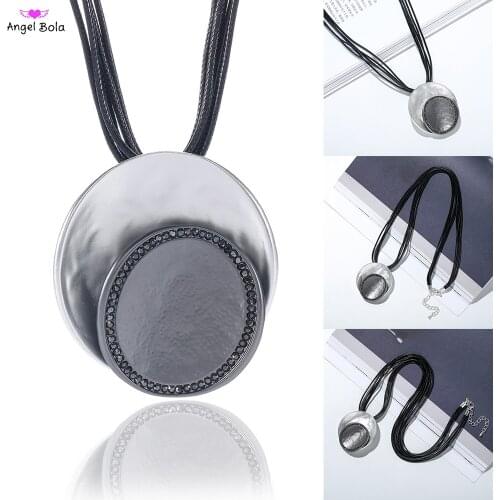 Long Rope Necklace Round Crystal Pendant Sweater Chain Matte Silver Plated Vintage Statement Jewelry for Woman Accessory Gift