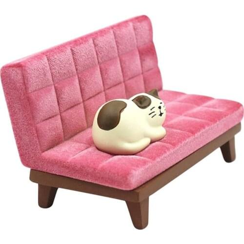 Cute Cat Phone Holder Resin Mini Coach-Shaped Desk Phone Holder For Girl Smart Phone