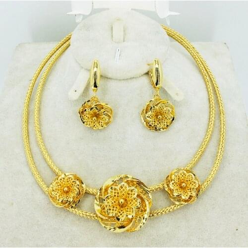 Diverse selection of stylish wedding Dubai African Jewelry collection gold necklace earrings romantic woman bride jewelry