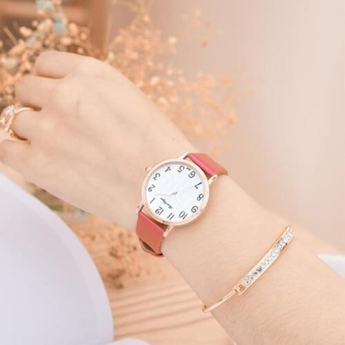 Small Dial Women Fashion Quartz Watches Simple Number Scale Brown Vintage Leather Retro Ladies Wristwatches Relogio Feminino