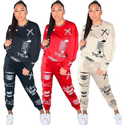 Fitness Women Letter Graffiti Print 2 Piece Sets Sporty Outfits Fall Winter Sweatsuit Crop Top Sweatpants Tracksuit Active Wear