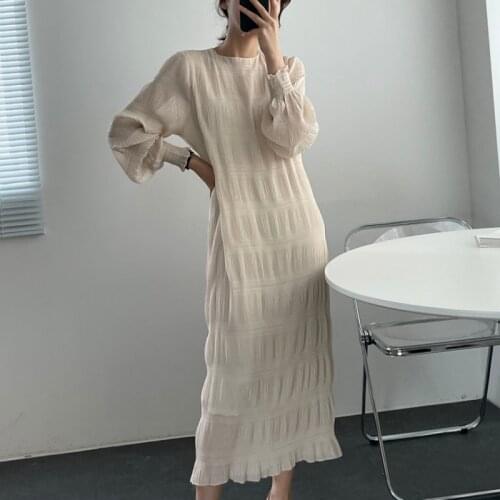 2021 New Women Summer Beige Long Chiffon Straight Dress Elegant Full Sleeve Folds Pullover Loose Maxi Sundress