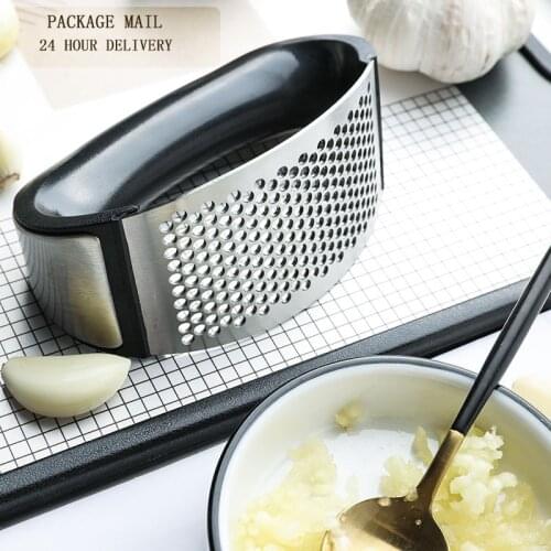 Stainless Steel Garlic Press Slicer Manual Shredder Candy Color Ring Ginger Press Family Kitchen Hand-Held Vegetable Tool Device