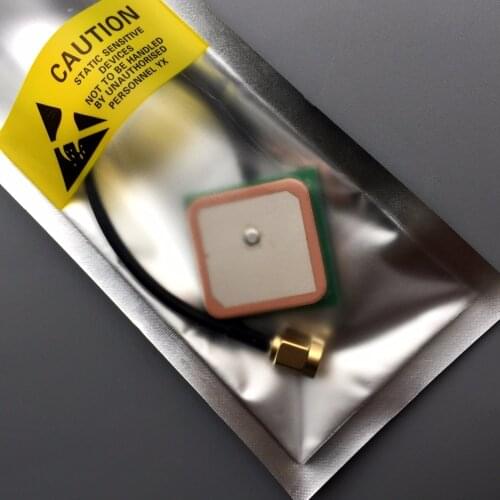 STOTON high gain SMA connector 28dB BEI DOU GPS Antenna Ceramic Patch Built - in GPS Active Antenna 1575.42MHZ 28 * 28 * 8.9mm