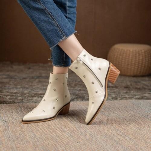 New Fall Shoes Women Pointed Toe Chunky Boots Women Leather Solid Black Women Boots Fashion Western Boots Metal Star Boots Women