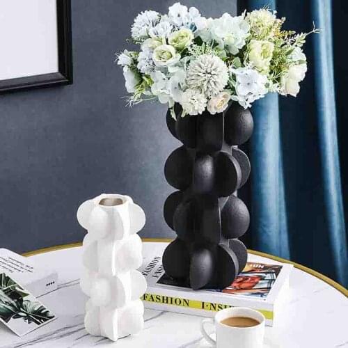 Nordic Luxury Ceramic Geometric Spiral Vase Black and White Floral Porch Home Living Room Model Room Soft Decoration