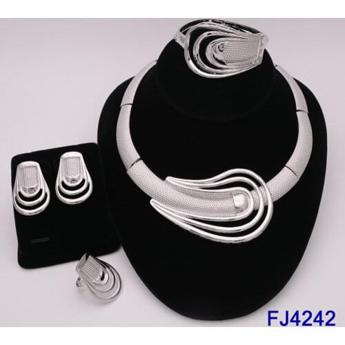2020 Egyptian Jewelry Fashion Layered Necklace Embellished Crystal Earrings Ring Bracelet Female African Jewelry Wedding Jewelry