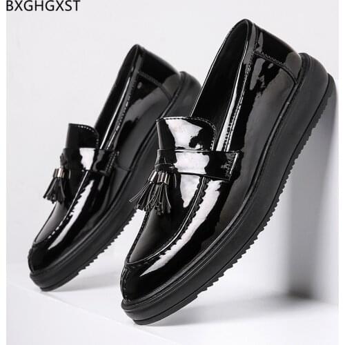 Brown Mens Wedding Dress Shoes Black Casual Business Shoes for Men 2021 Tassel Patent Leather Shoes Men Formal Chaussure Homme