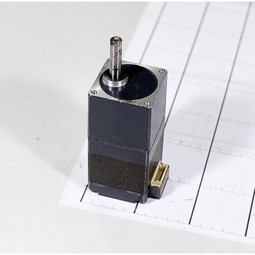 PK523PA-T7.2 stepper motor , used in good condition . 80% appearance new , good working , free shipping