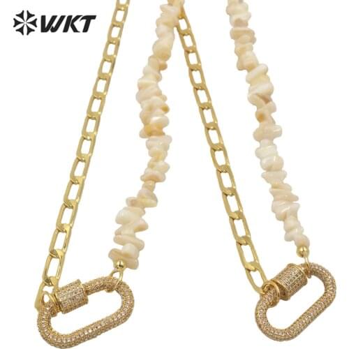 WT-MN976Wholesale Handmake Natural shell tumble irregular shell and chain assemble necklace gold women free style chain necklace