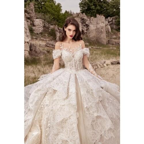 Design Lace Ball Gown Wedding Dresses Long Sleeve Appliqued Lace Beads Bridal Gowns Custom Made Sweep Train Vestido De Novia