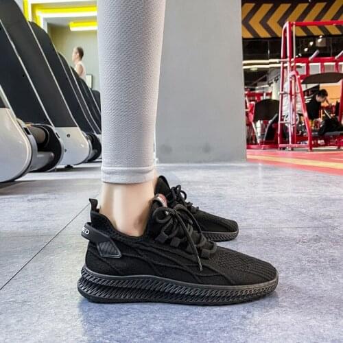 Women Lightweight Sneakers Outdoor Casual Sports Shoes Breathable Mesh Comfort Running Shoes Women Lace Up Vulcanized Shoes