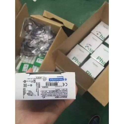Inductive Proximity Sensor Xsav11801 Original Delivery