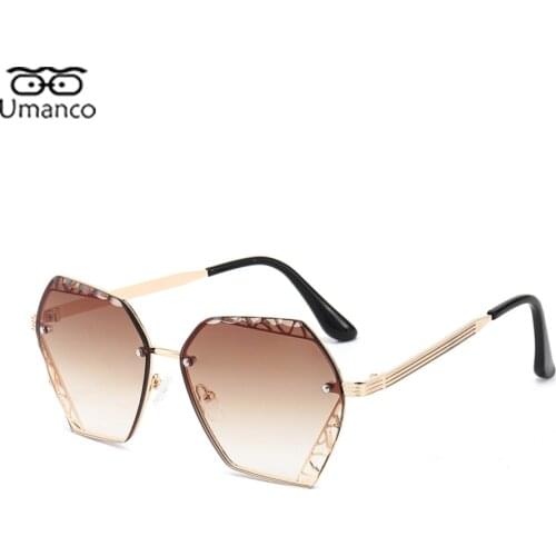 2021 Fashion Sunglasses for Women Men Hollow Cut Lens Gradient Eyeglasses Female Metal Leg Anti UV400 Shades Glasses Travel Gift