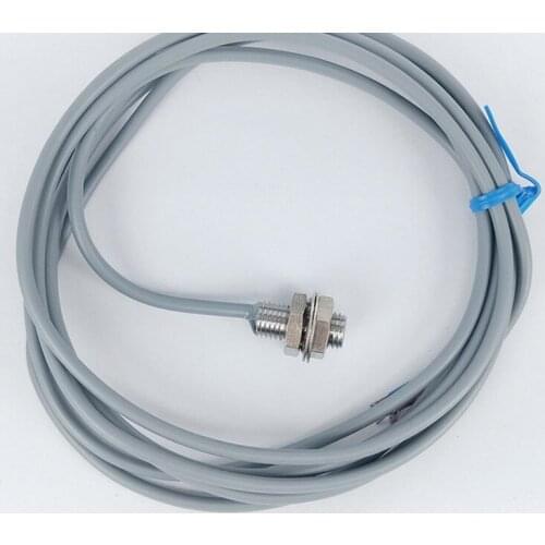 FREE SHIPPING M8 18MM embedded ultra-short proximity switch DC24V three-wire NPN constant open detection distance 2MM