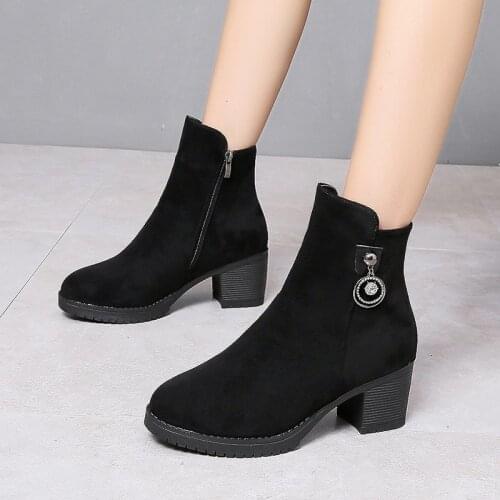 2021 Autumn Winter New Martin Boots Fashion Thick Heel Short Boots Plus Velvet Warm Womens High Heel Boots Large Size 35-43