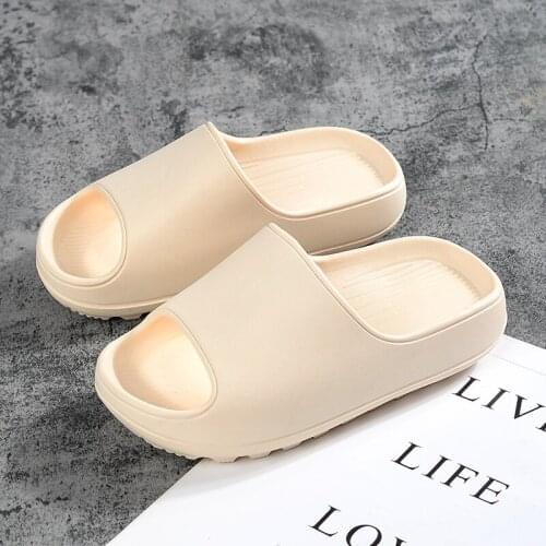 New Bathroom Slippers Summer Floor Skid Proof Slippers Women Soft Indoor Couple Family Stripe Flat Bath Slides Home Slippers