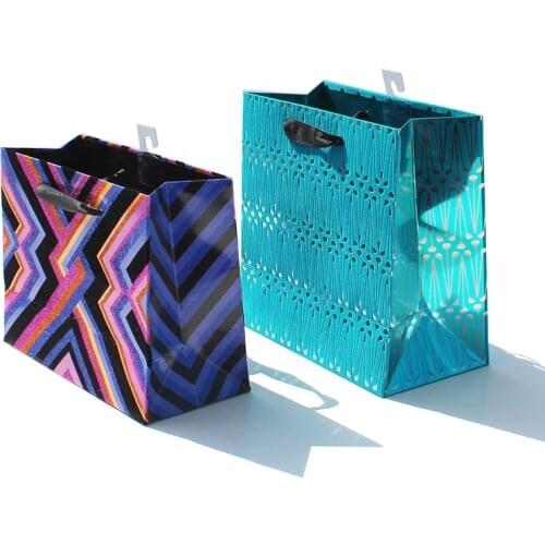 Wholesalers Of Personalized Lash Chain Sheer Recycle Silver Foil Snake Print Custom Packaging Dust Mesh Custom Paper Gift Bags