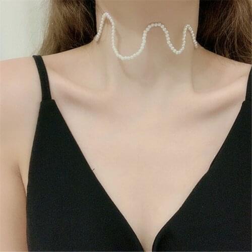 Wavy White Pearl Short Necklace Bohemian Irregular Design Ladies Naszyjnik Party Wedding Birthday Gift for friends charm Jewelry