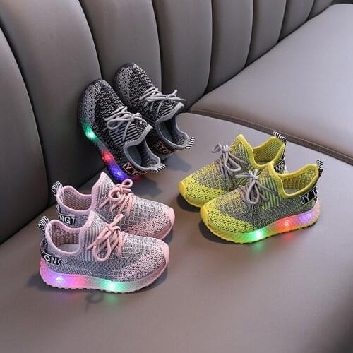 Childrens 2021 Sneakers Little Kid LED Sneakers Soft bottom Breathable Children Luminous Shoes Boys women shoes Running Shoes