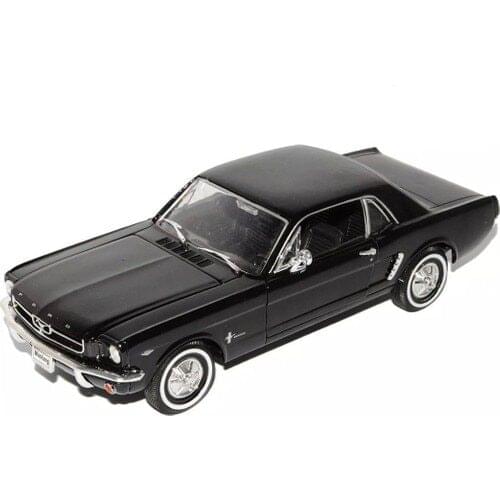 Welly 1:24 1964-1/2 Ford Mustang Coupe Model Car