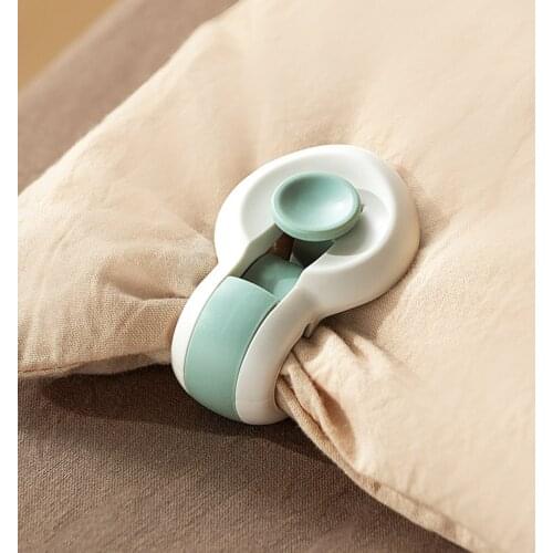 6PCS Duvet Cover Clips No Pins Fasteners Bed Sheet Clips Blankets Holder Quilt Fixer Anti-move Duvet Cover Clips Bedding Gadgets
